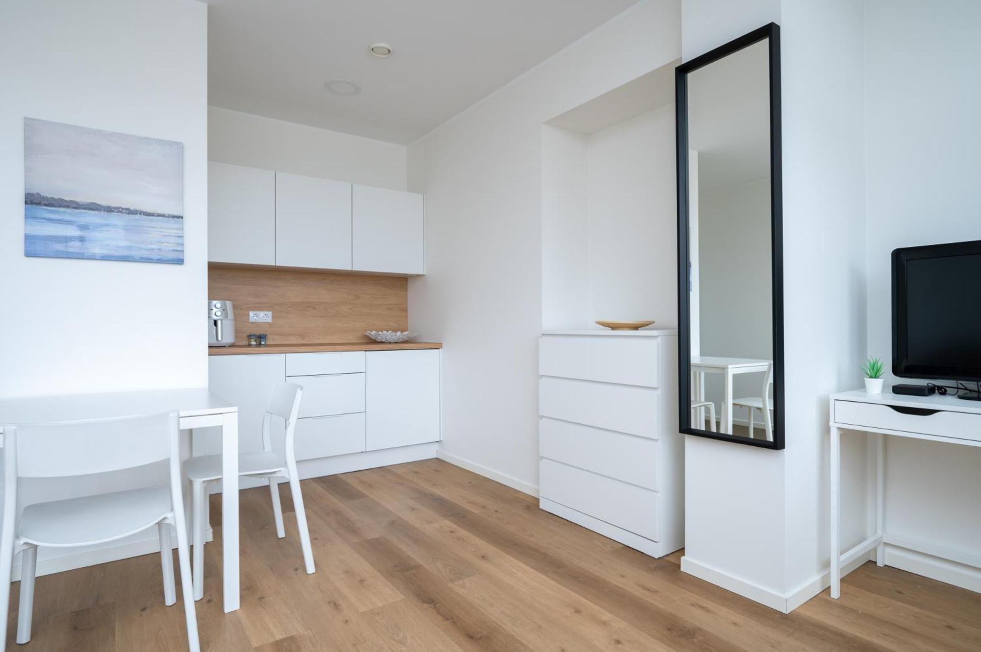 Hilltop Apartments - Studio Rooms In City Centre Tallinn Extérieur photo