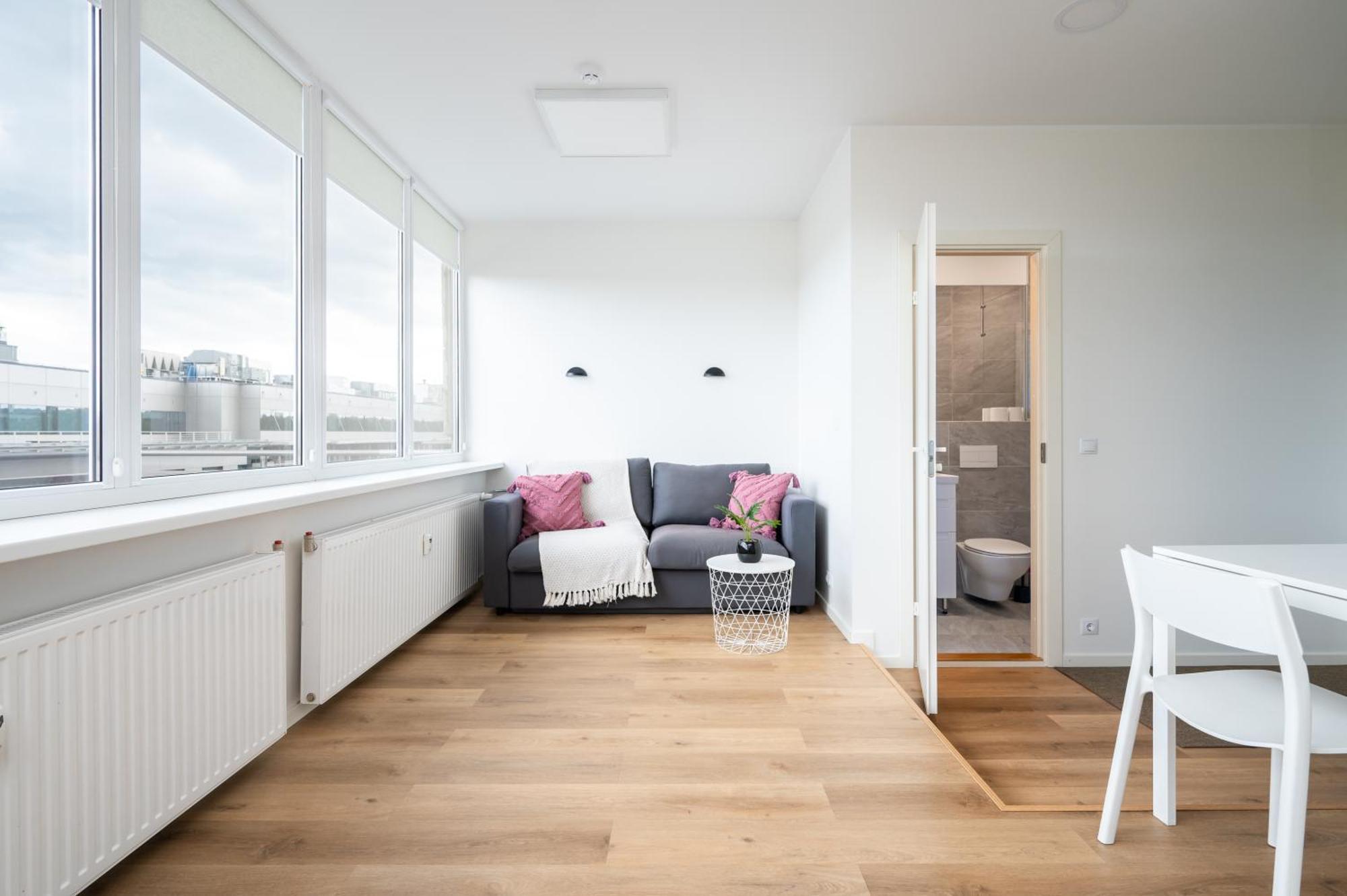 Hilltop Apartments - Studio Rooms In City Centre Tallinn Extérieur photo